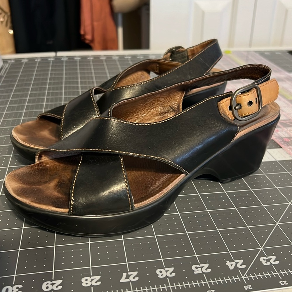 Dansko crisscross dress shoes